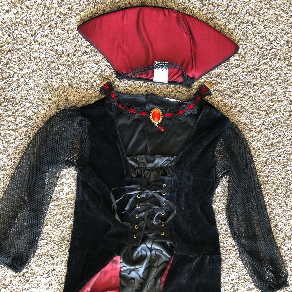 Vampire costume Girls 6-7